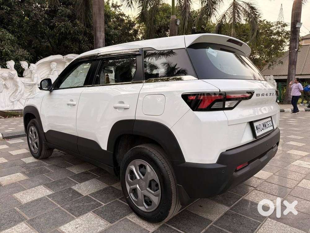 Maruti Suzuki Brezza 1.5 Lxi Cng, 2025, Petrol