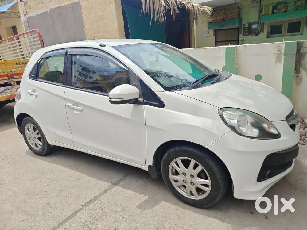 Honda Brio 2016