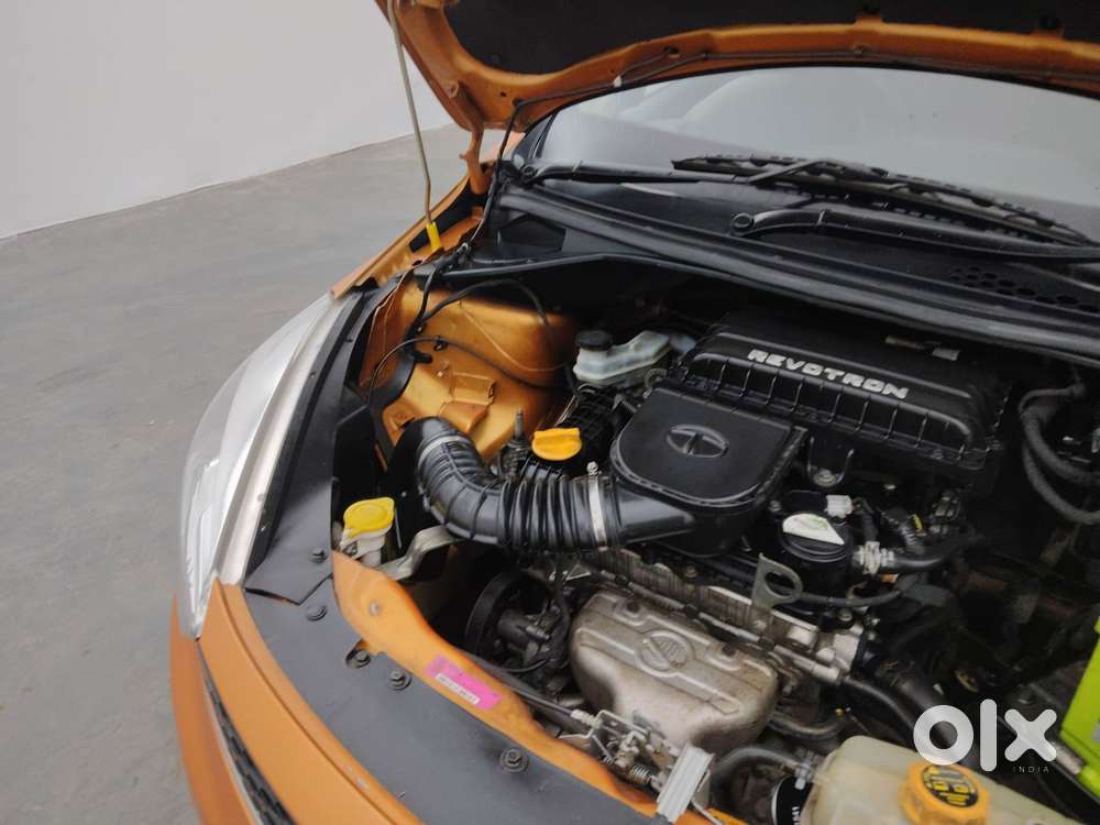 Tata Tiago 1.2 Revotron Xt, 2017, Petrol