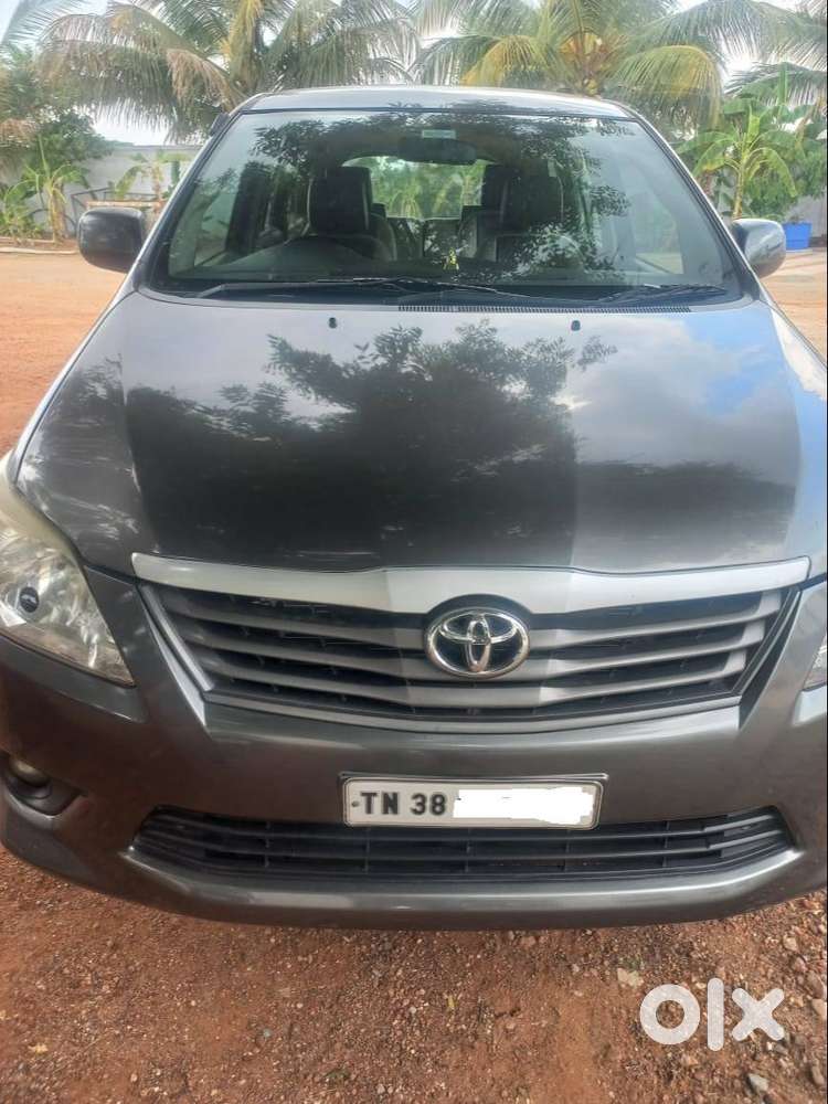 Toyota Innova 2013 Diesel 385000 Km Driven