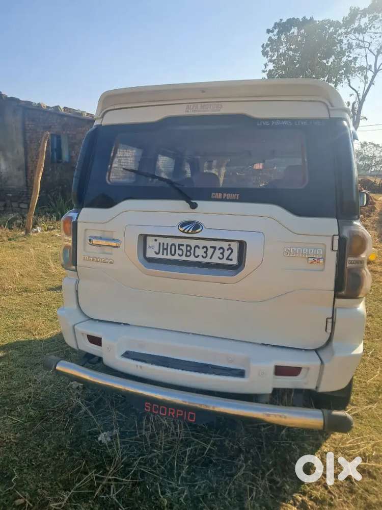Mahindra Scorpio 1.99 S8 2015