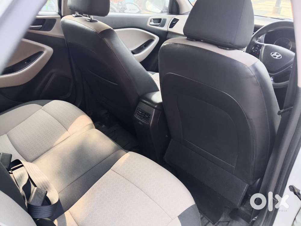 Hyundai I20 Petrol Cvt Magna Executive, 2015, Petrol