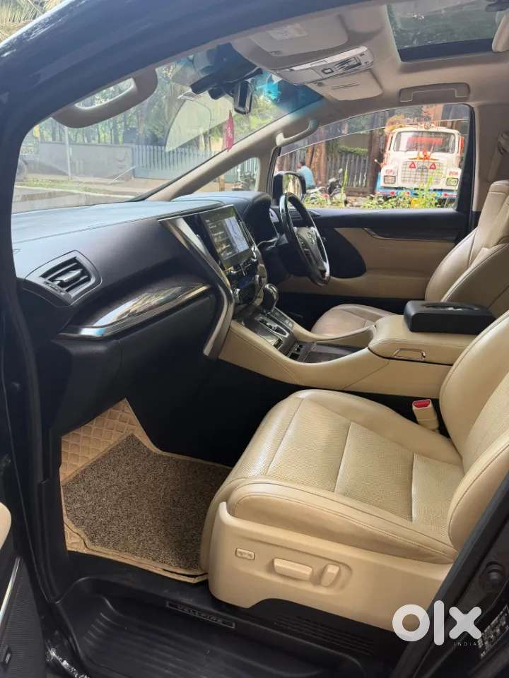 Toyota Vellfire, 2022, Petrol