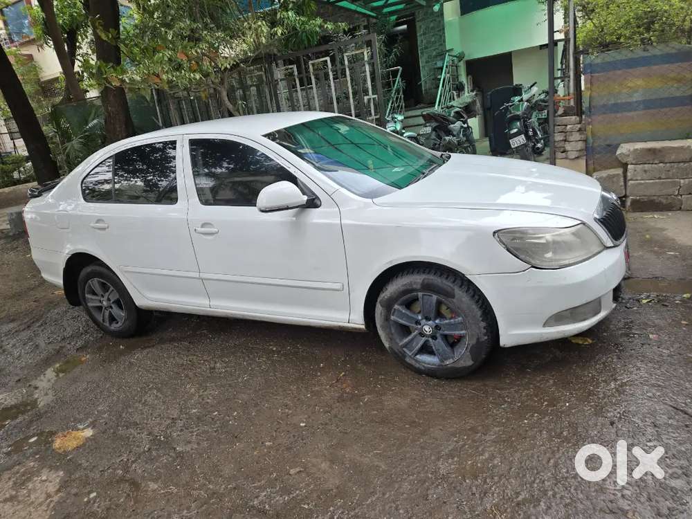 Skoda Laura Elegance 2010 Diesel Car