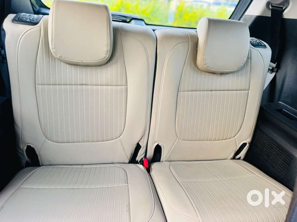 Kia Carens, 2025, Petrol
