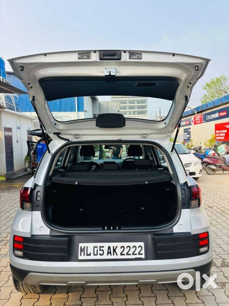 Hyundai Venue S 1.2 Petrol, 2024, Petrol