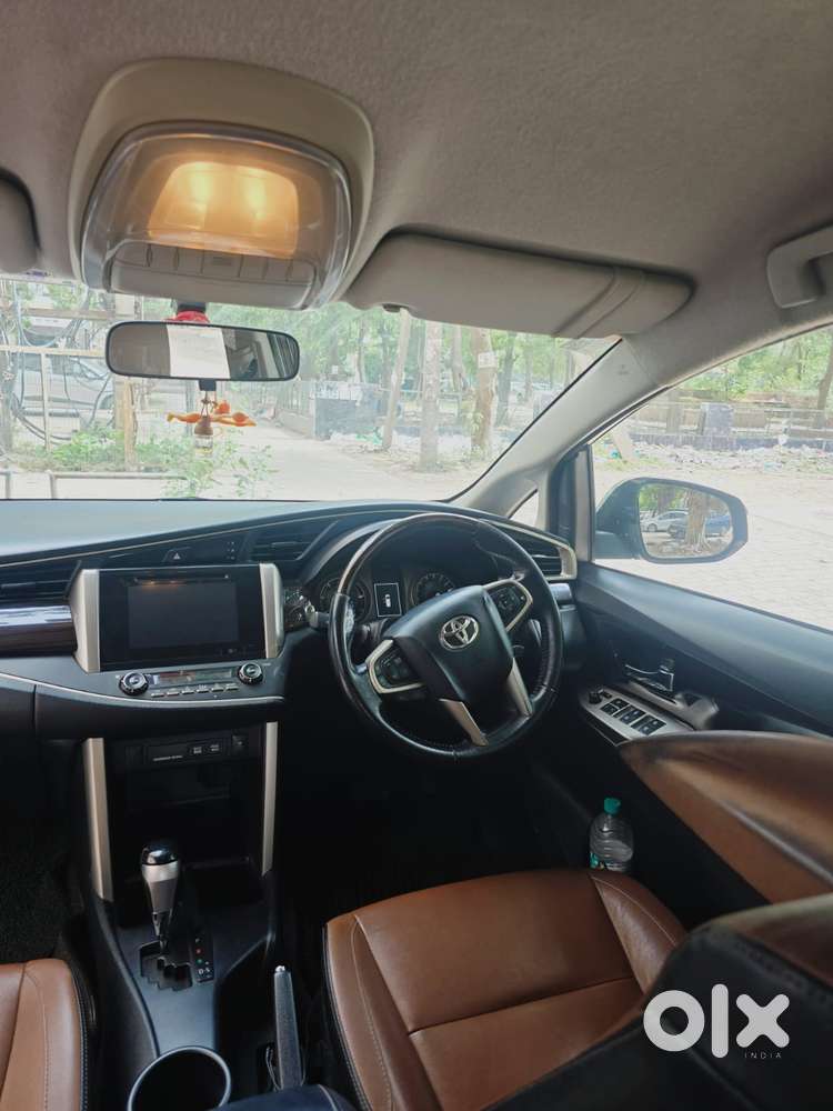 Toyota Innova Crysta 2.8z Automatic, 2017, Diesel