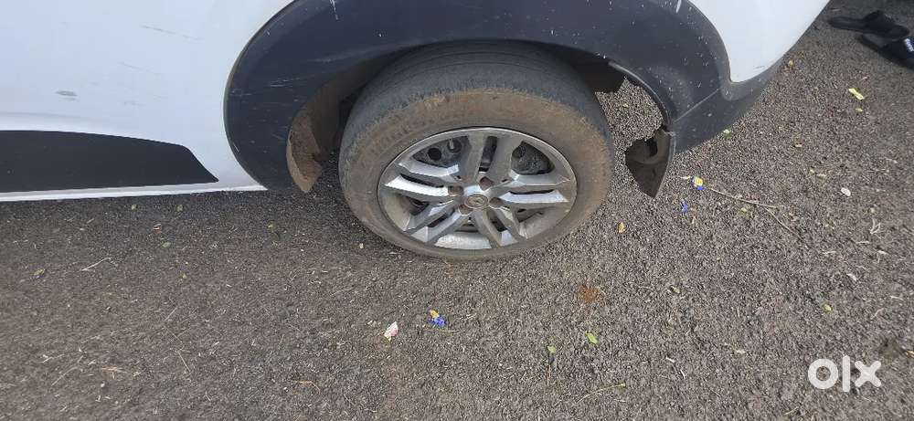 Good Condition Car  Tyre  Low 2