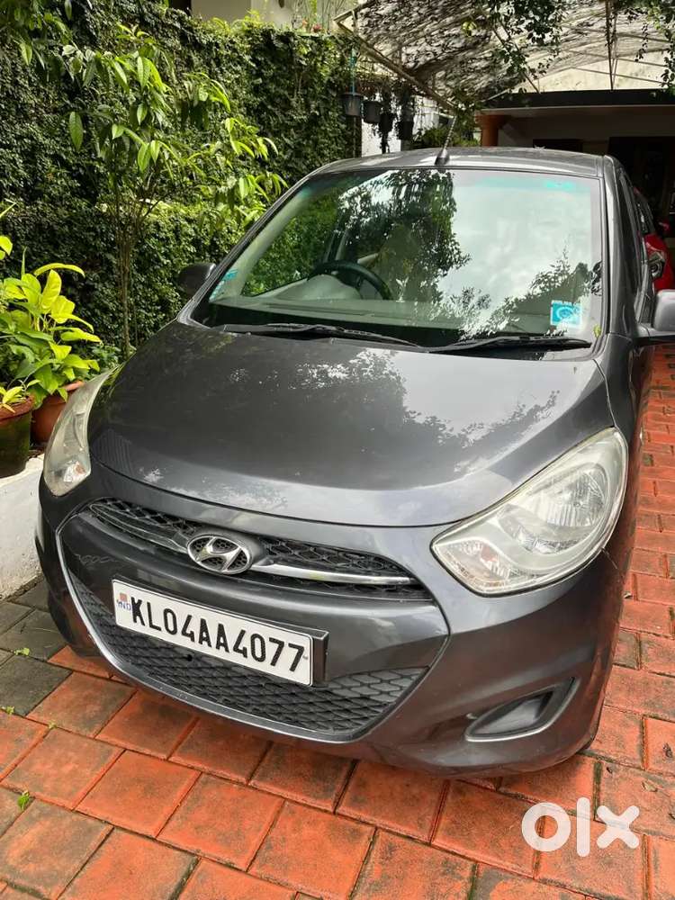 Hyundai I10 Magna 2011 Petrol With Cng, Manual
