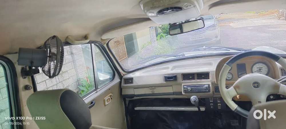 Ambassador Grand 2011