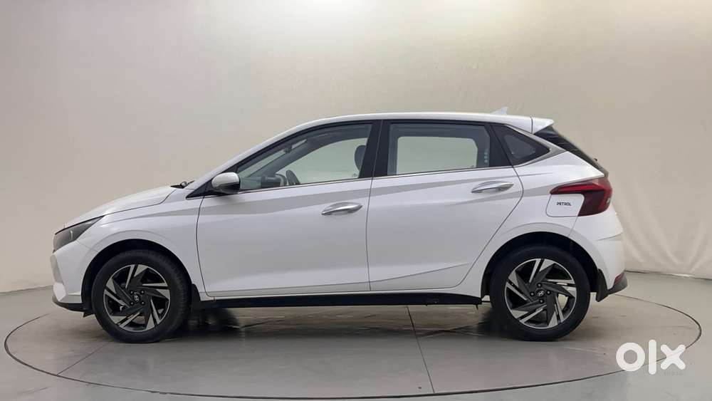 Hyundai New I20 1.2 Asta (o) Ivt, 2023, Petrol