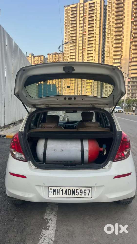 Hyundai I20
2012
Sportz 1.2 
Petrol + Cng
1st Owner
Only 77000/- Km