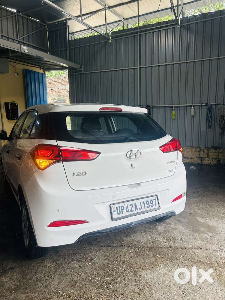 Hyundai I20 Sportz Plus, 2016, Petrol