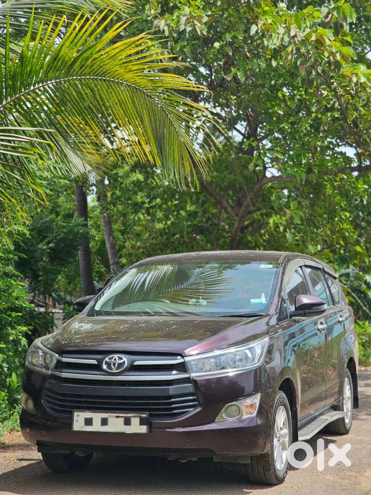 Toyota Innova Crysta 2017