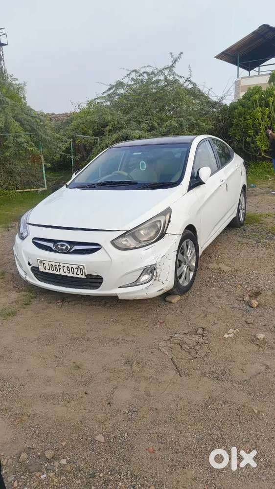 Hyundai Verna 2012 Petrol Suv