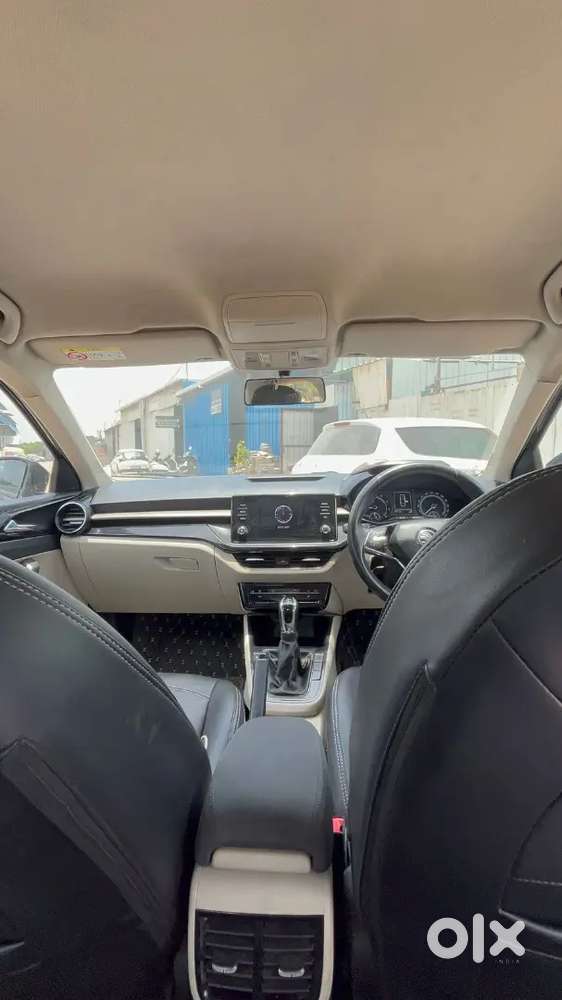 Skoda Slavia 2024 Petrol 27000 Km Driven