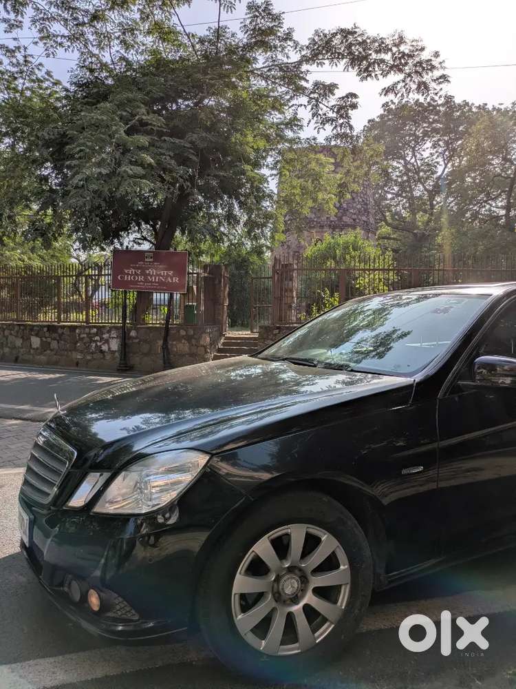 Mercedes-benz E-class 2012 Petrol 65433 Km Driven