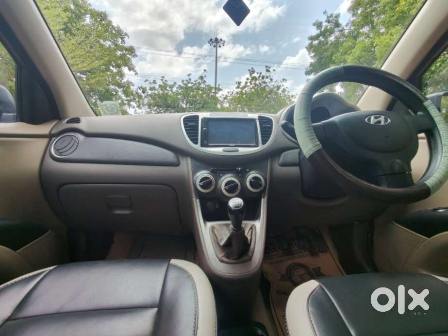 Hyundai I10 Sportz, 2012, Petrol