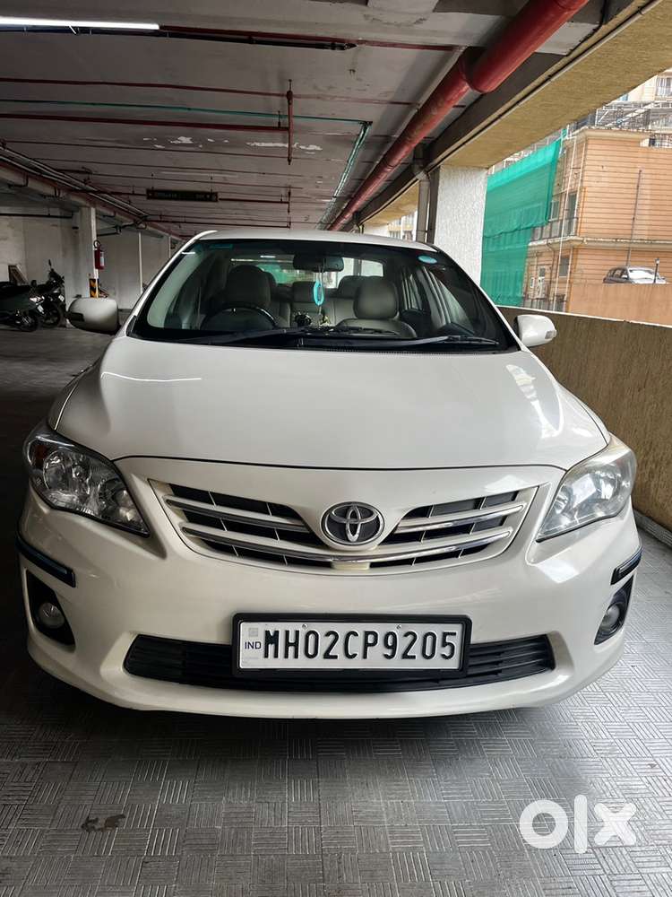 Toyota Corolla Altis 2012