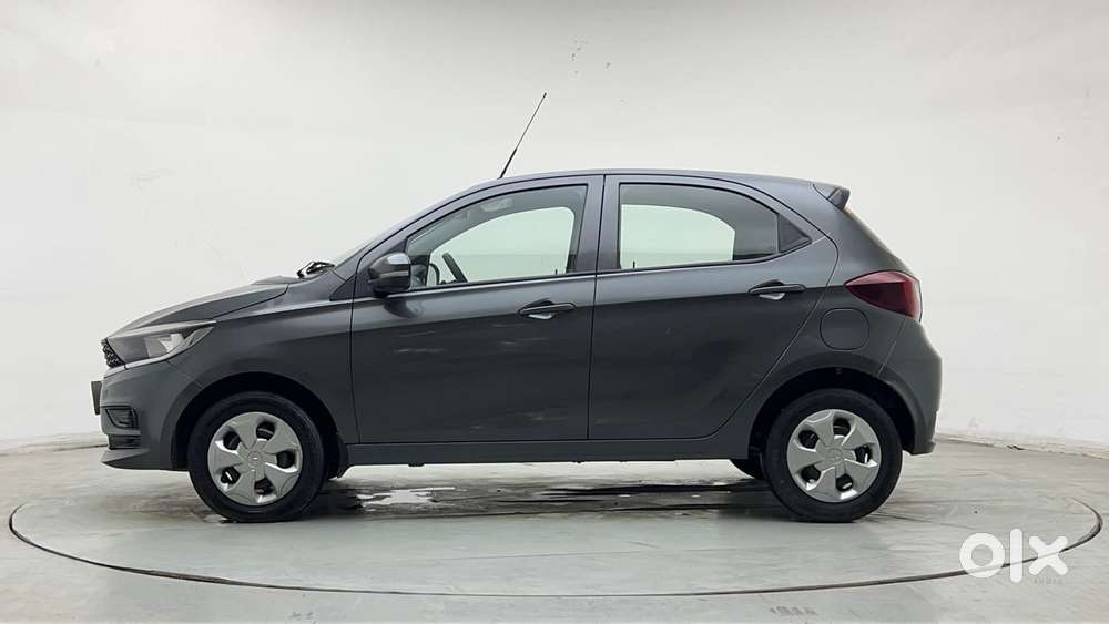 Tata Tiago 1.2 Revotron Xt Option, 2020, Petrol