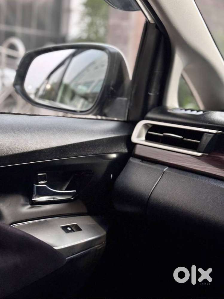 Toyota Innova Crysta 2.4 V, 2017, Diesel
