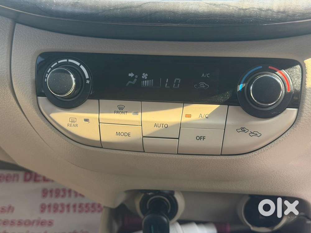 Toyota Rumion 2023 Petrol 50000 Km Driven-mini Crysta At