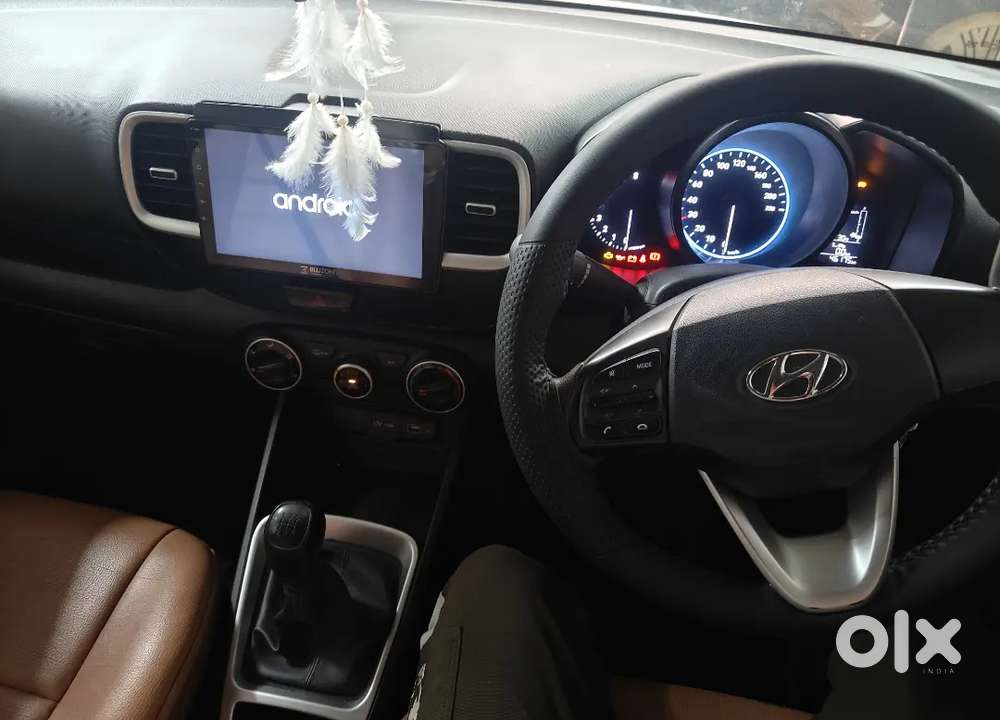 Hyundai New Venue 2022 Petrol Well Maintained