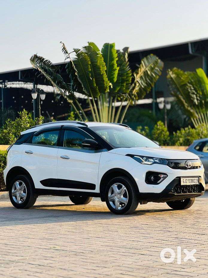 Tata Nexon 1.2 Revotron Xma Amt (s), 2022, Diesel