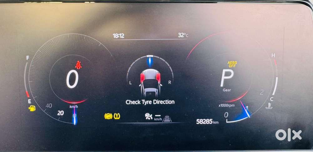 Mahindra Xuv700 Ax7 Luxury Pack Awd, 2022, Diesel