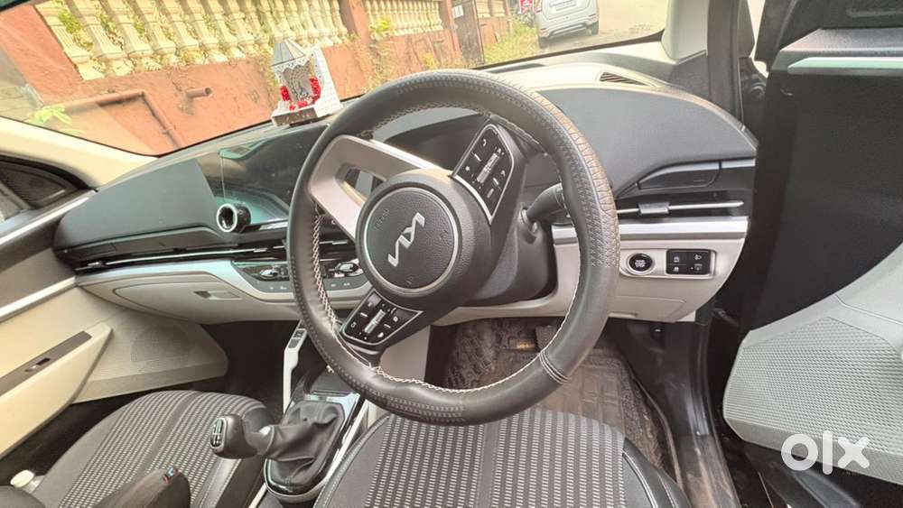Kia Carens 2023 Diesel Well Maintained
