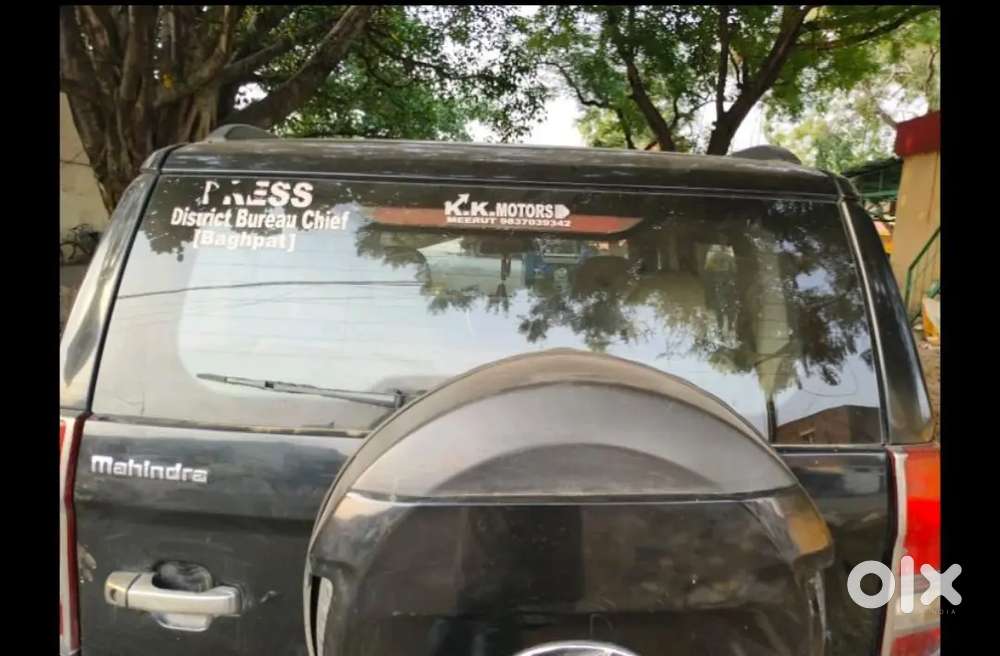 Mahindra Tuv 300 2017 Dual Tone