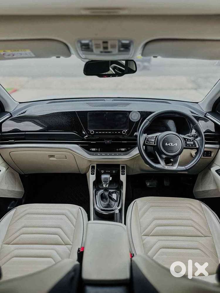 Kia Carens 1.4 Luxury Plus Dct 7 Str, 2024, Petrol