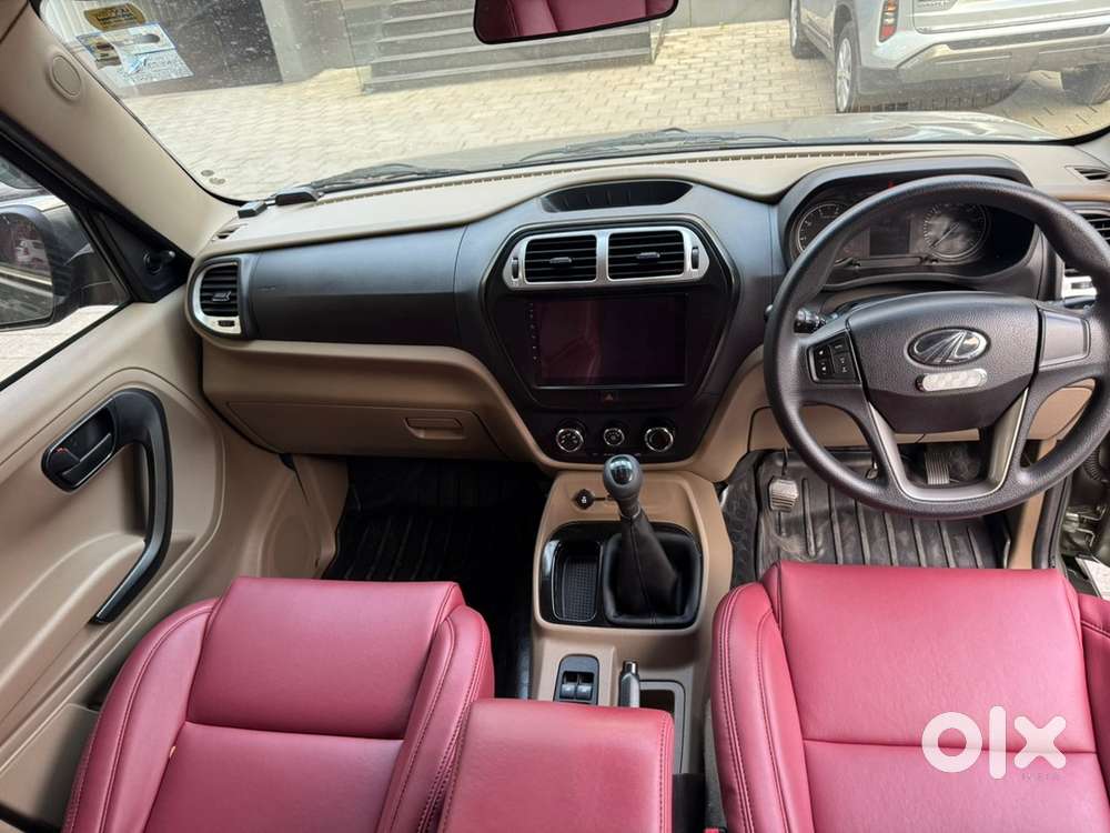 Mahindra Bolero Neo N8