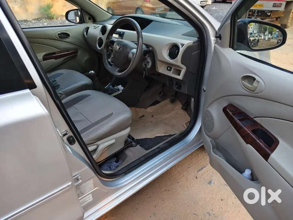 2013 Model 
Petrol & Cng
67000 Original Reading 
No Complaints