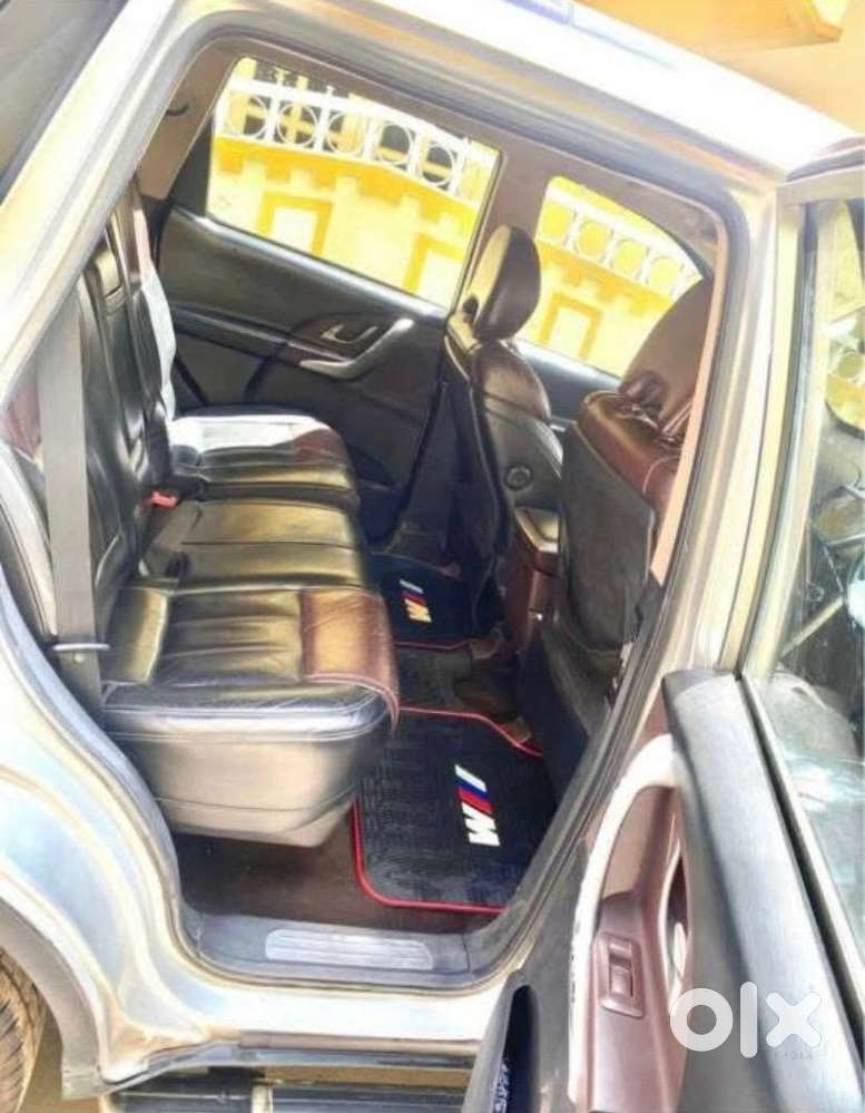 Mahindra Xuv500 2012 Petrol 120000 Km Driven