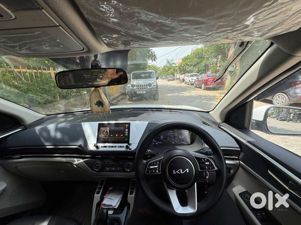 Kia Carens Cng  Company-fitted Cng  2026 Model