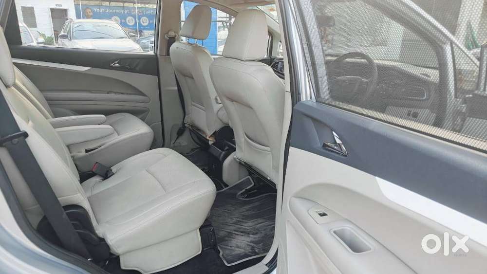 Mahindra Marazzo M8, 2019, Diesel