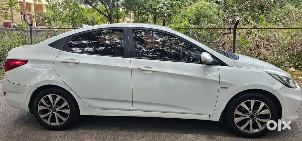 Hyundai Verna 1.6 Sx 2011