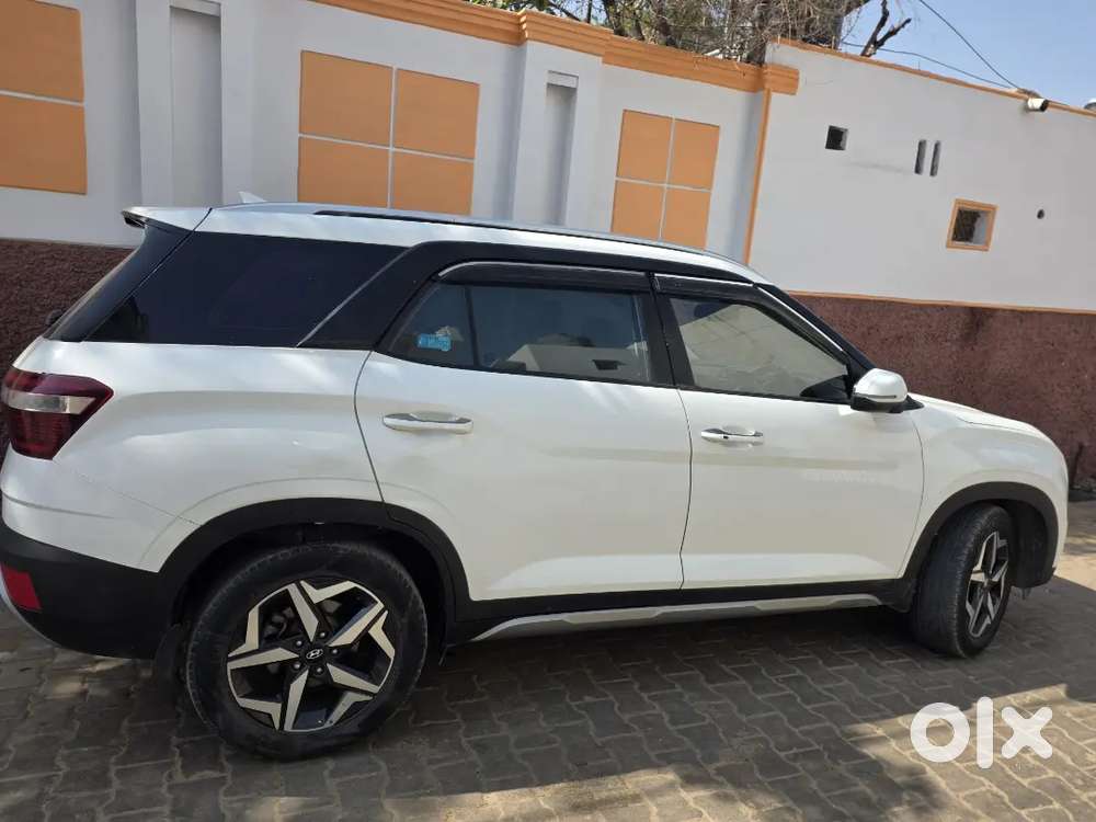 Hyundai Alcazar 2022 Petrol Well Maintained
