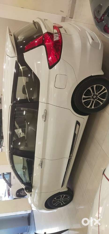 Maruti Suzuki Ertiga Zxi (o) Cng [2022-2023], 2024, Petrol