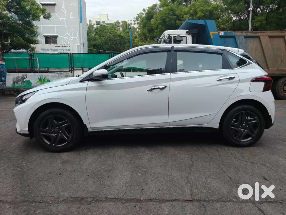 Hyundai I20 Sportz 1.2 Ivt, 2023, Petrol