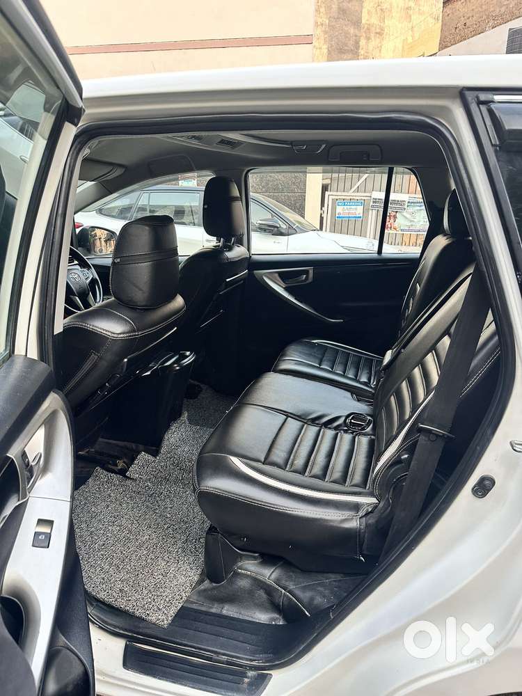 Toyota Innova Crysta 2.4 V 8 Str, 2018, Diesel