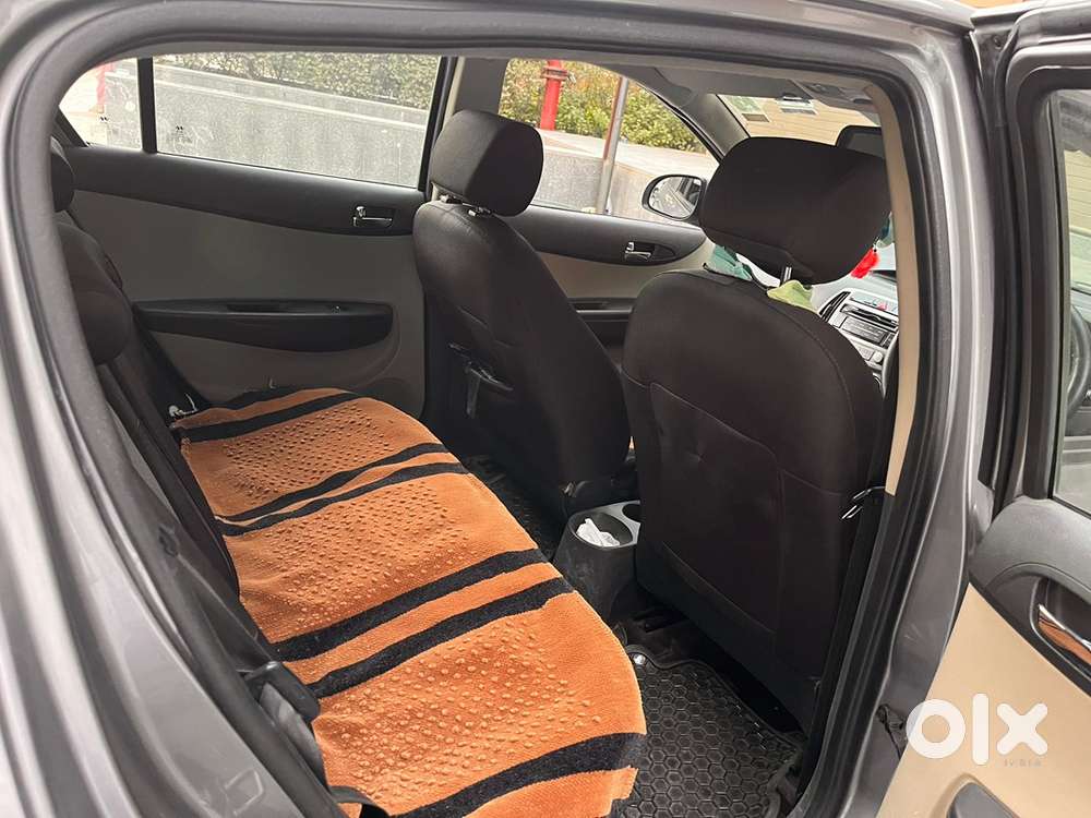 Hyundai Petrol Car 2013