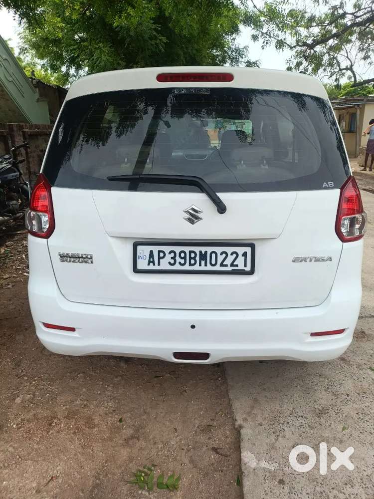 Maruti Suzuki Grand Vitara 7 Seater 2015 Diesel 201000 Km Driven