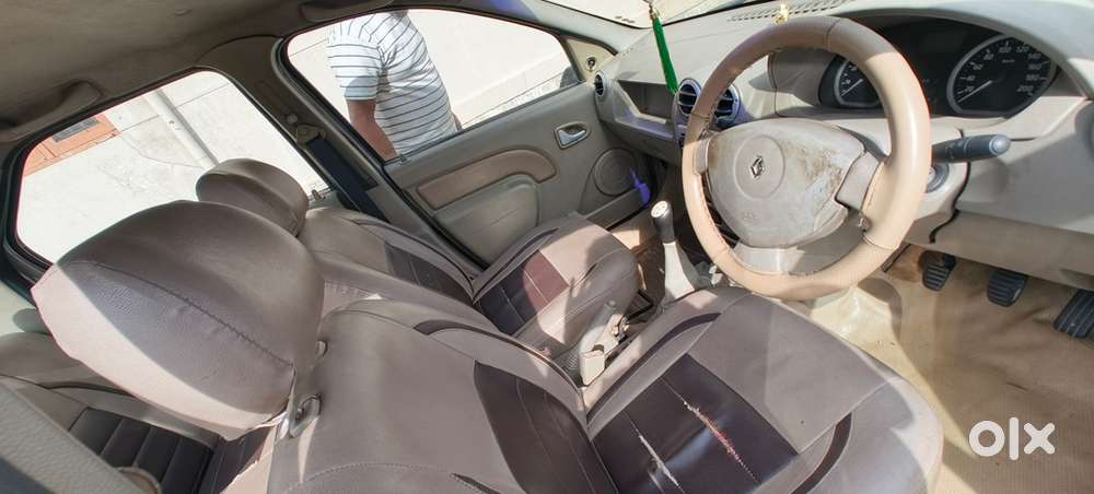 Mahindra Logan Petrol 2009