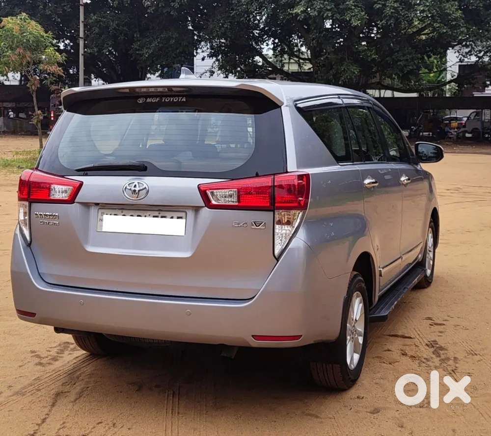 Toyota Innova Crysta 2018