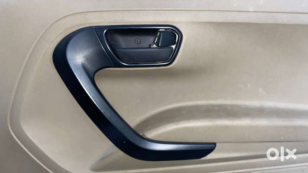 Mahindra Tuv 300 T6 Plus, 2018, Diesel
