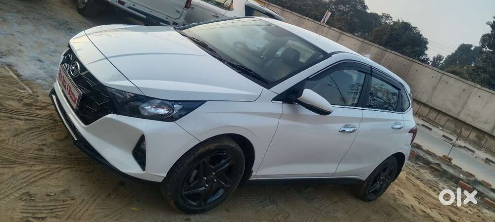 Hyundai I20 Sportz 1.2 Ivt, 2023, Petrol