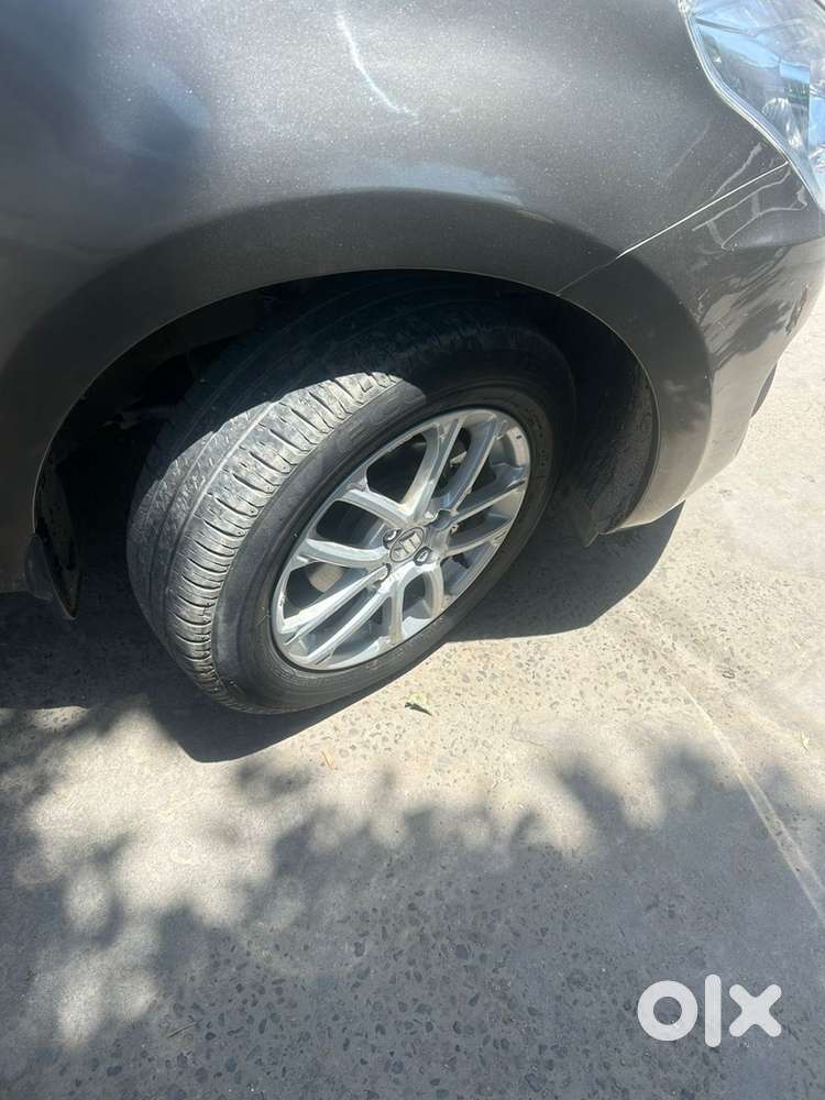 Maruti Suzuki Swift 2023 Petrol Manual
