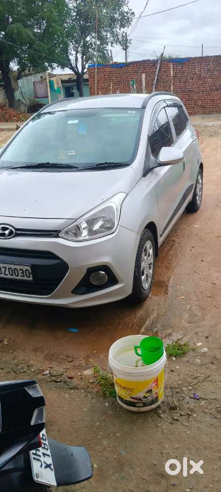 Hyundai Grand I10 2016 Petrol 53000 Km Driven